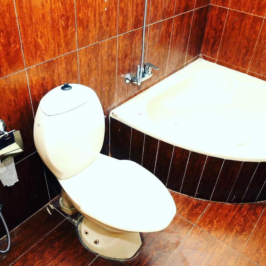 Hotel New Mid City Multan Bagian luar foto