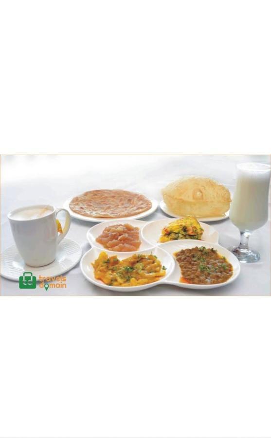 Hotel New Mid City Multan Bagian luar foto
